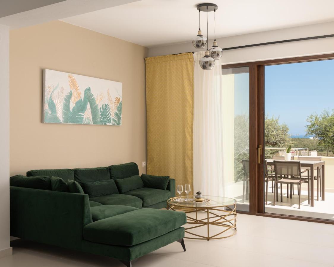 Mela Luxury Apartments Maroulas Bagian luar foto